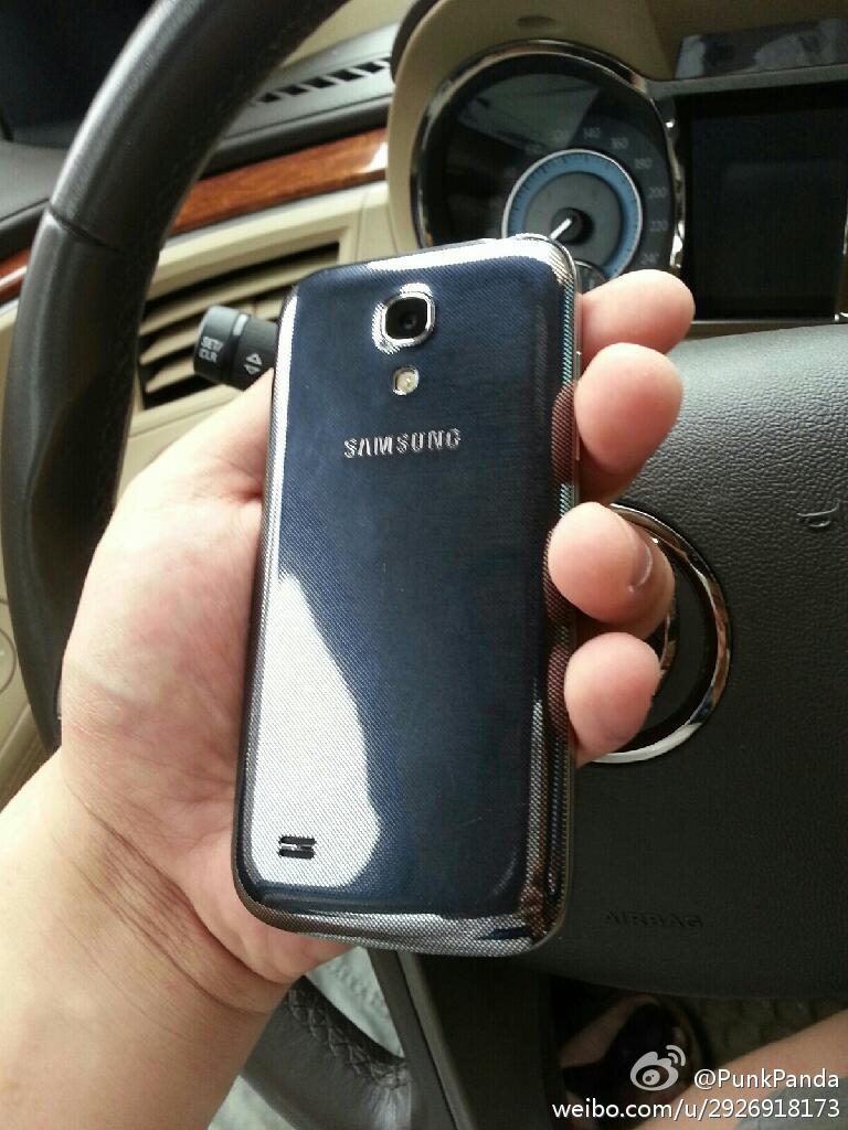 Samsung-Galaxy-S4-mini-leaks-out-in-perfect-clarity (1)